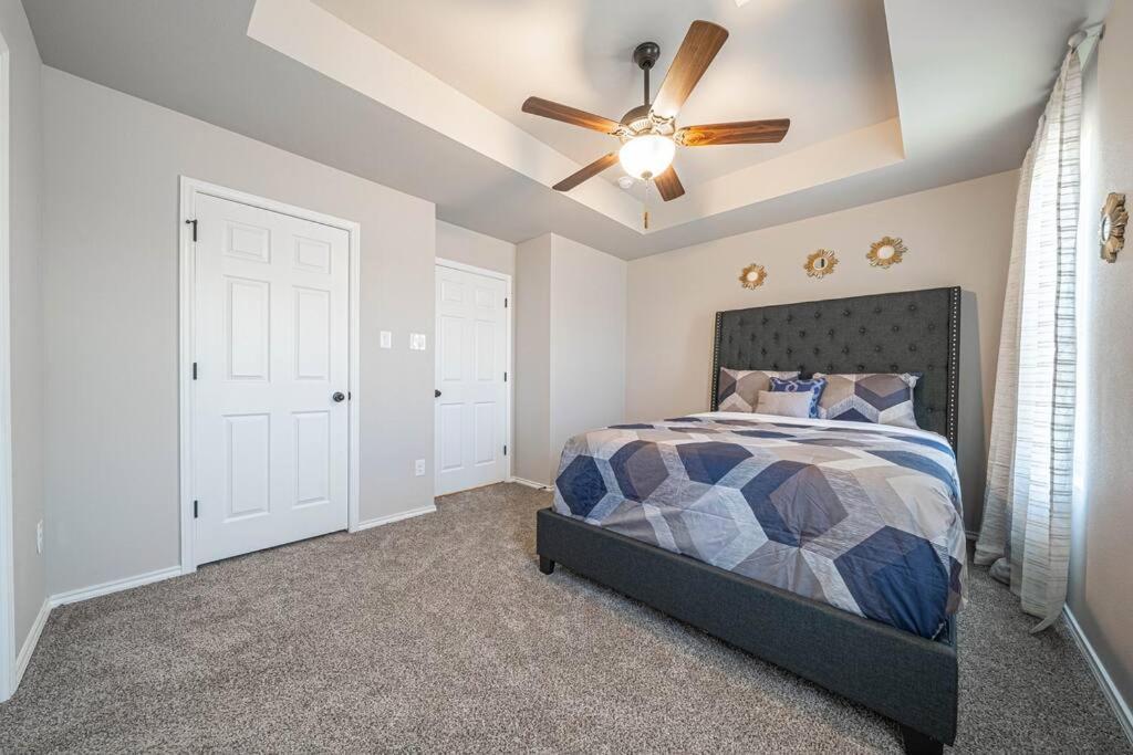 Gorgeous, Brand New 3 Bedrooms Home- Built 2024, Near Seaworld & Lackland Afb 圣安东尼奥 外观 照片