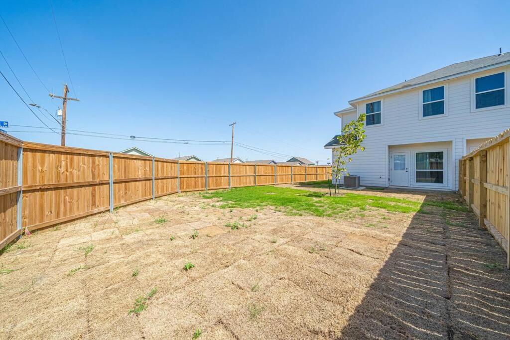 Gorgeous, Brand New 3 Bedrooms Home- Built 2024, Near Seaworld & Lackland Afb 圣安东尼奥 外观 照片