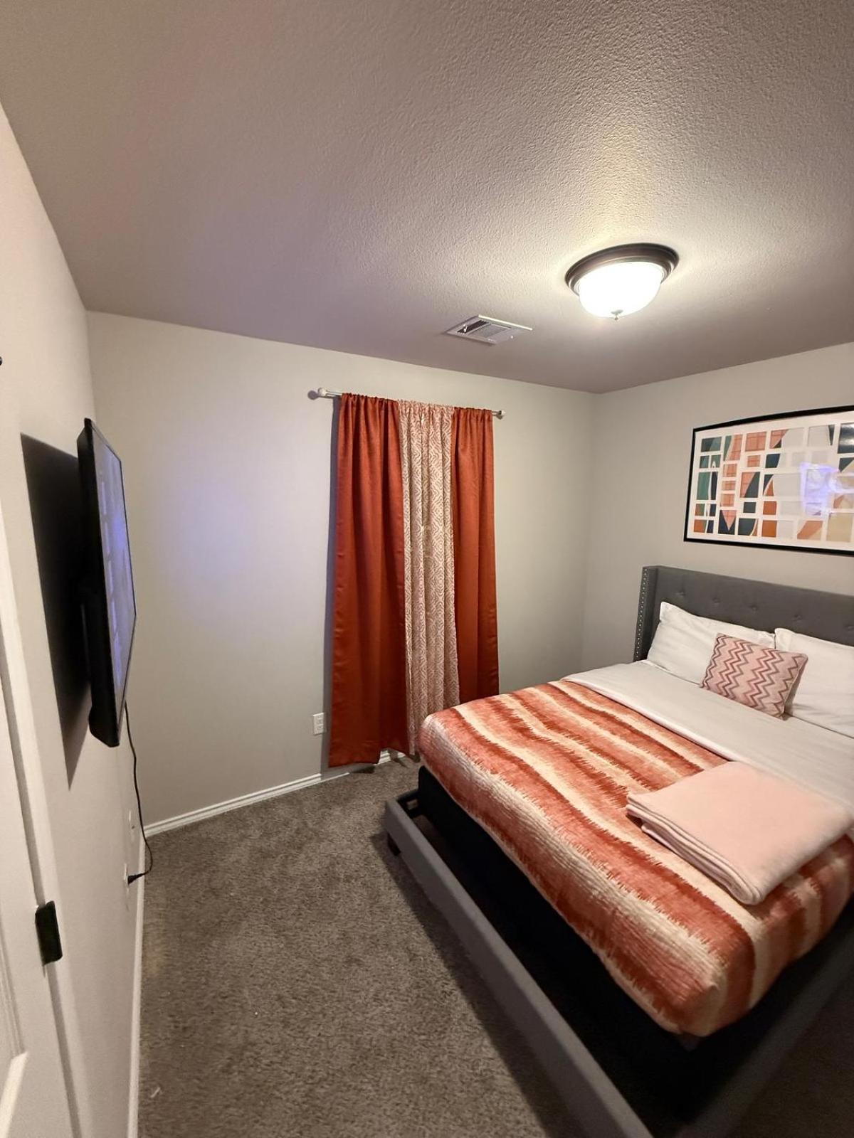 Gorgeous, Brand New 3 Bedrooms Home- Built 2024, Near Seaworld & Lackland Afb 圣安东尼奥 外观 照片